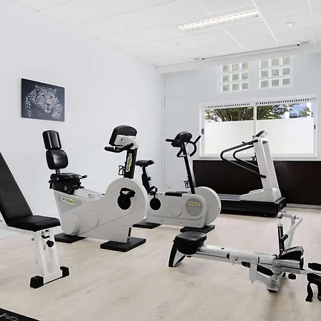 Nh Capelle Rotterdam 4*