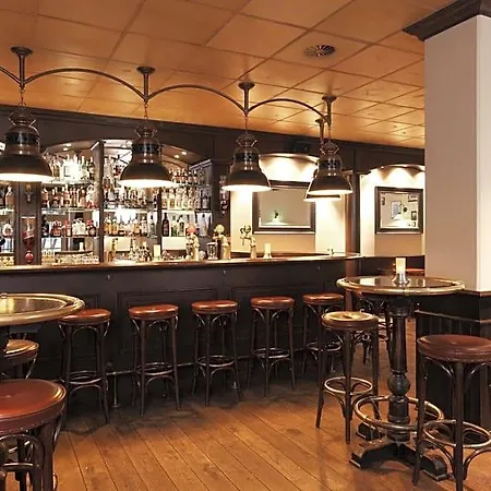 Nh Capelle Rotterdam 4* カペレ・アーン・デン・エイセル