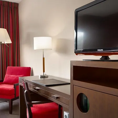 Nh Capelle Rotterdam 4*