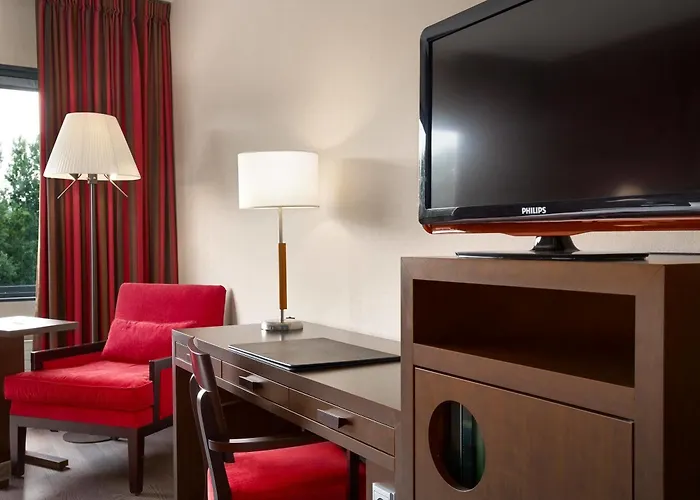 Nh Capelle Rotterdam 4*